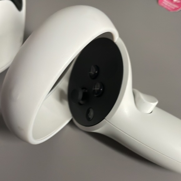 Oculus - Picture 3 of 5